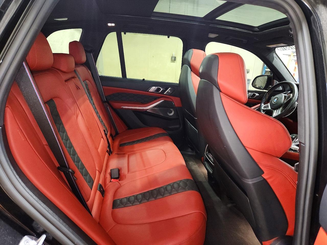 2023 BMW X5 M - zdjęcie 11
