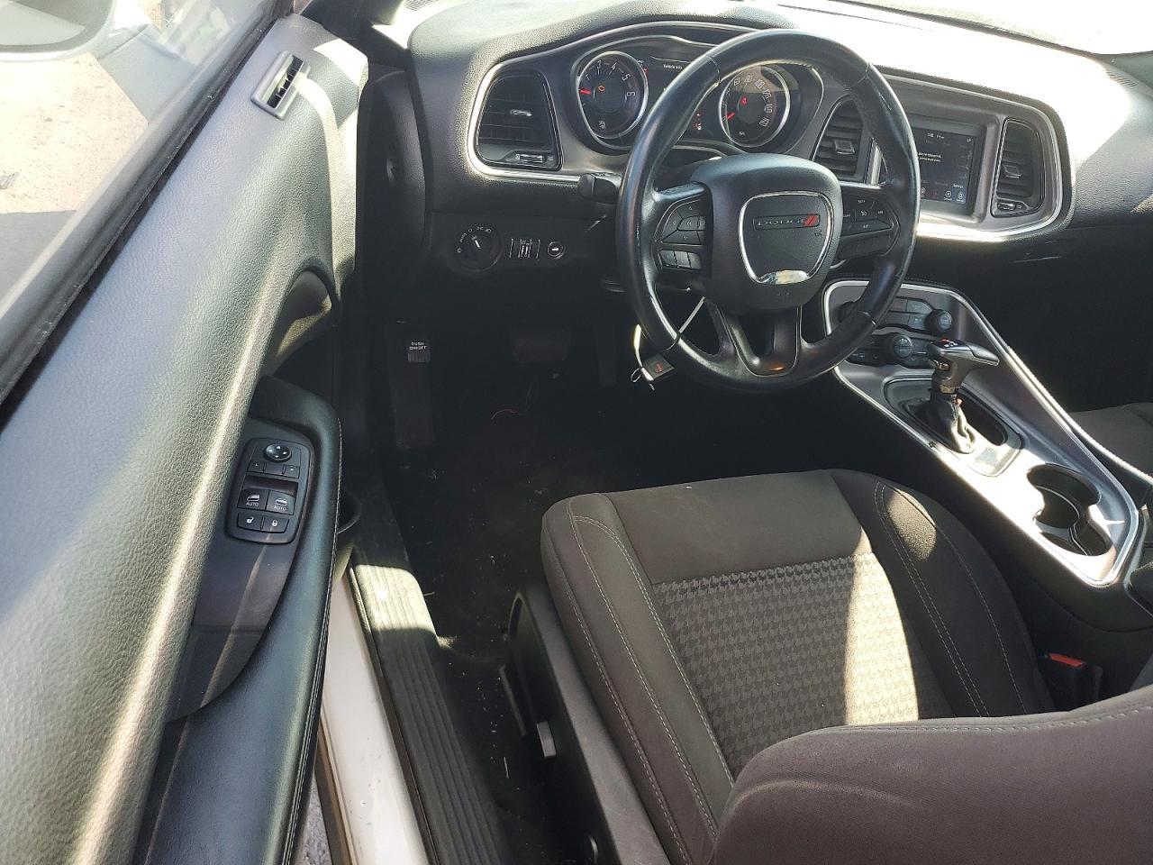 2019 Dodge Challenger Sxt - zdjęcie 8