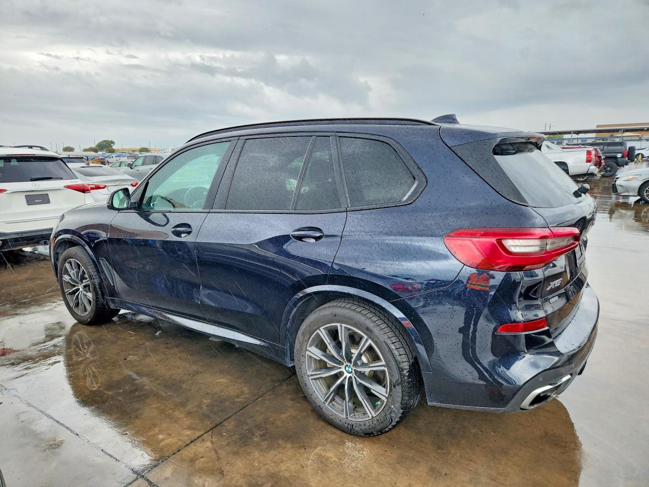 2020 BMW X5 xDrive40I - zdjęcie 2