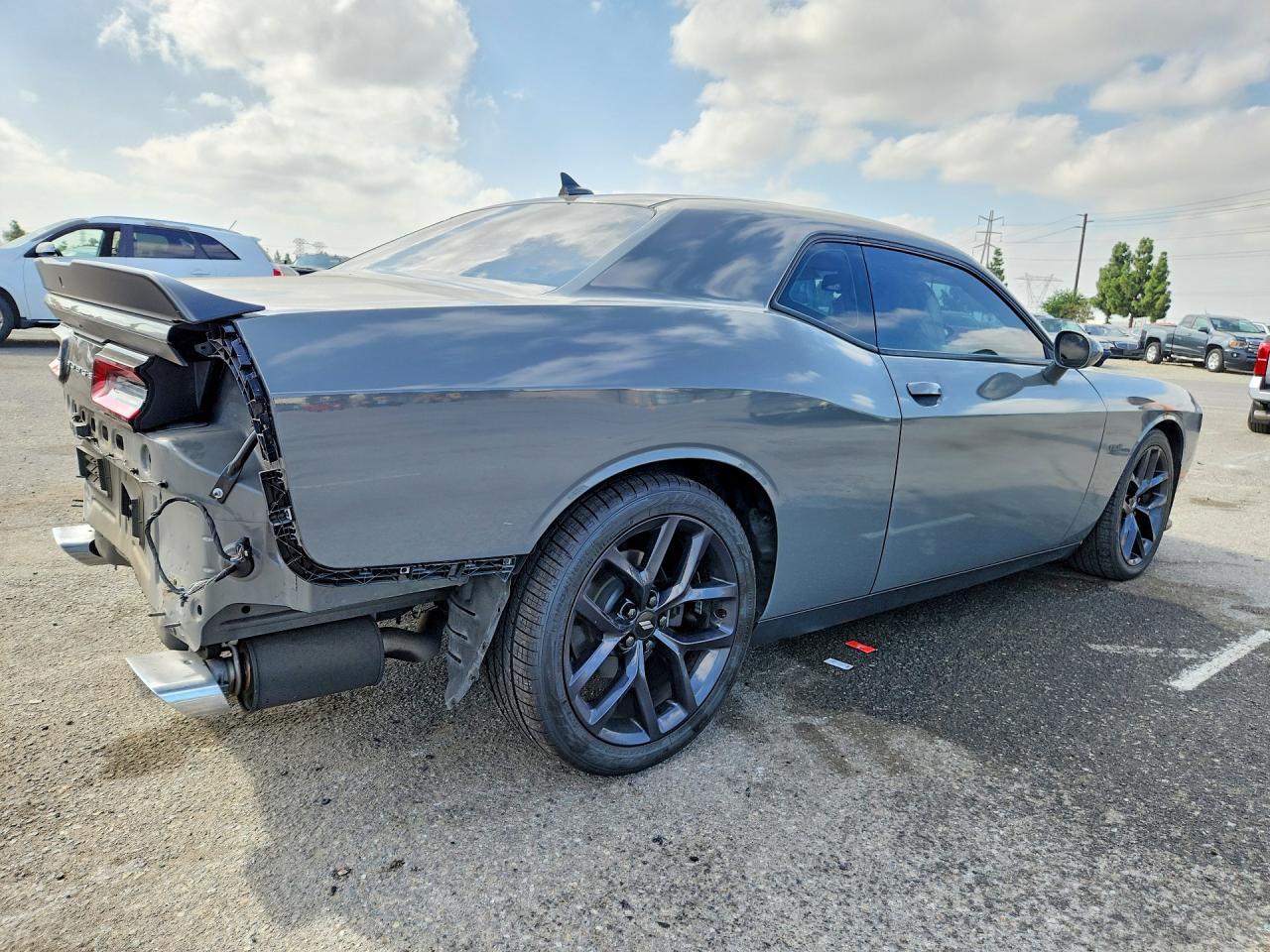 Dodge Challenger - zdjęcie 3