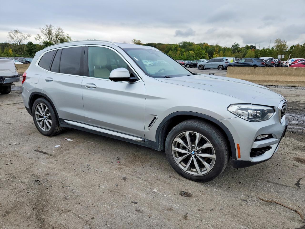 2019 BMW X3 xDrive30I - zdjęcie 4