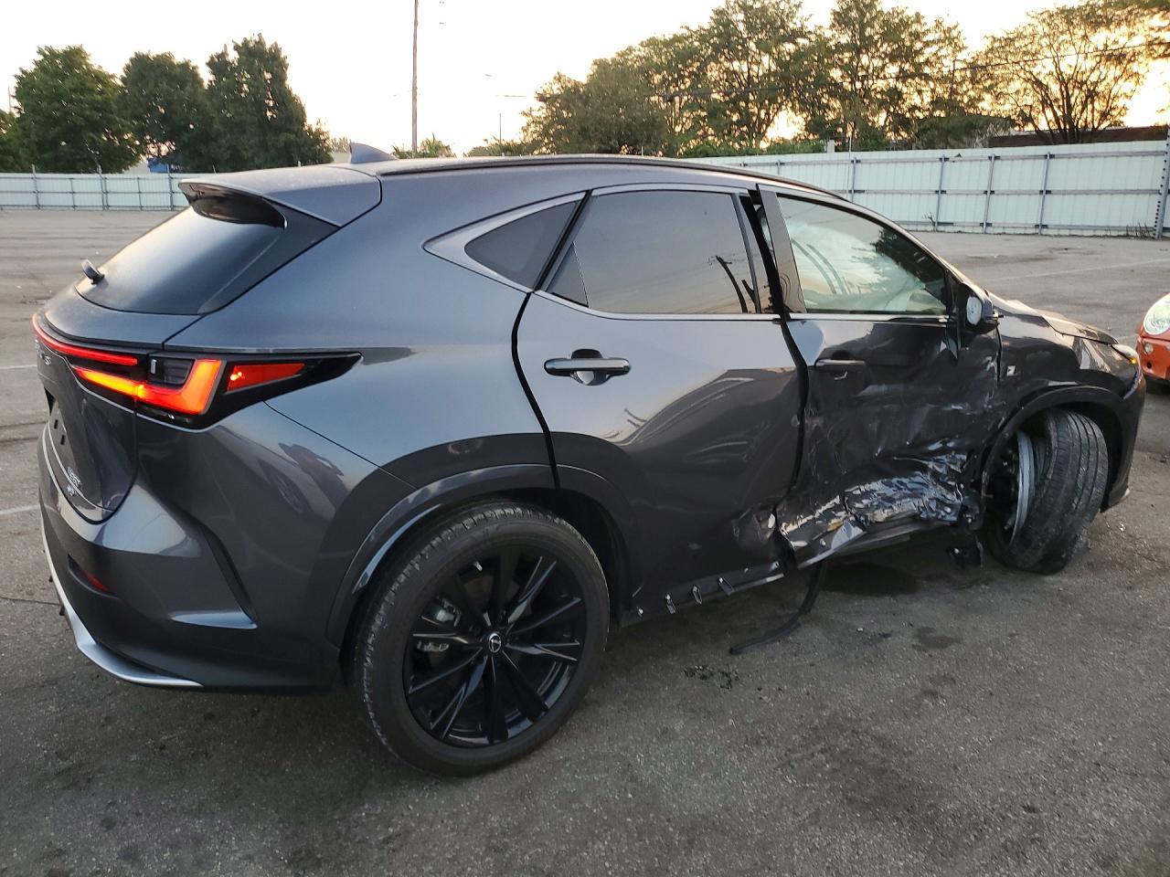 2022 Lexus Nx 350 - zdjęcie 3