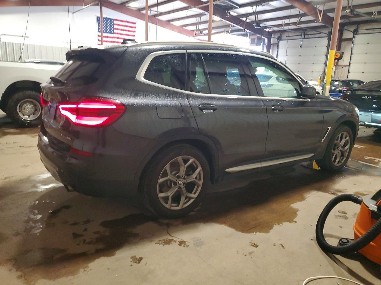2021 BMW X3 xDrive30I - zdjęcie 3