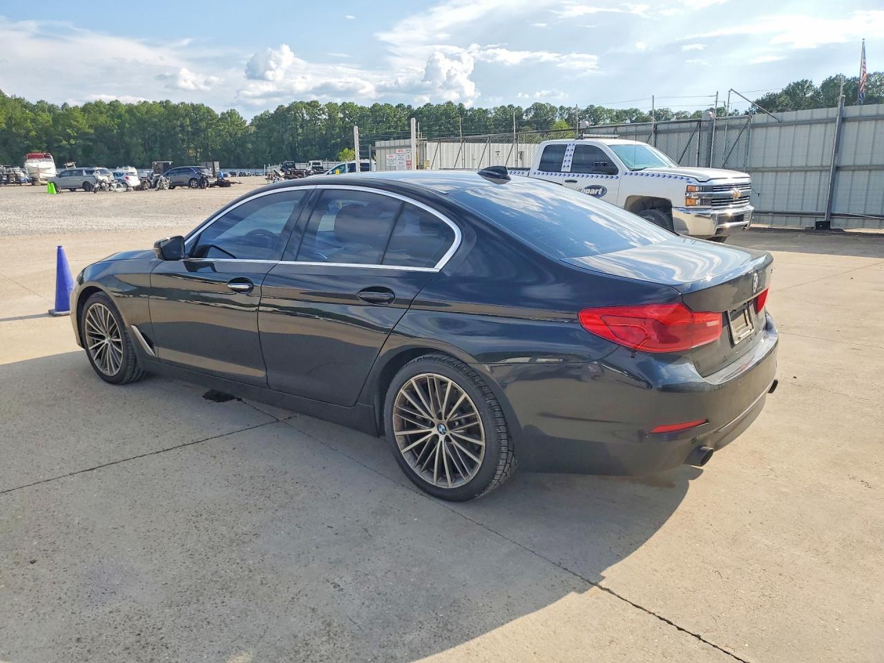 2018 BMW 530 I - zdjęcie 2