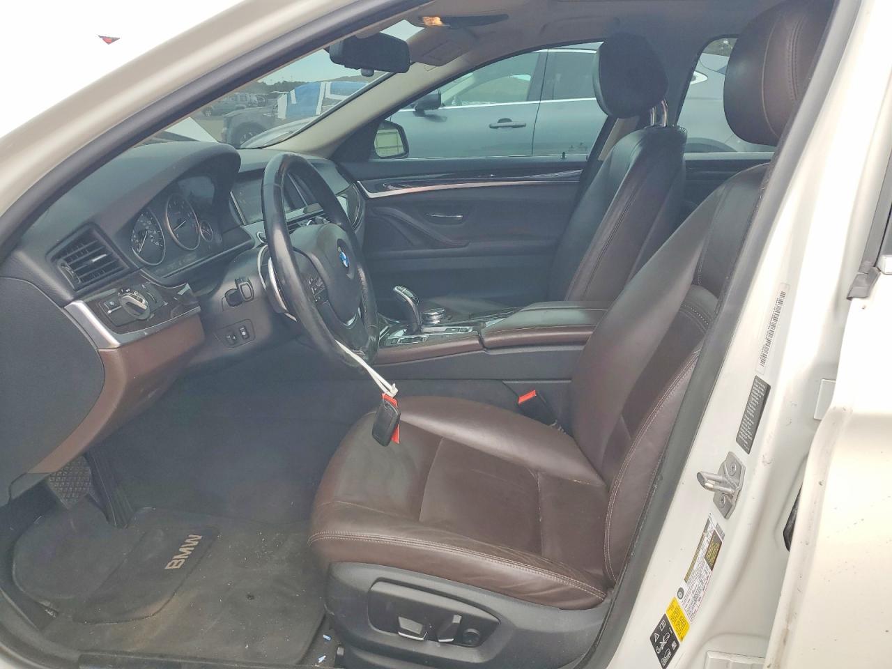 2016 BMW Seria 5 535i - zdjęcie 7