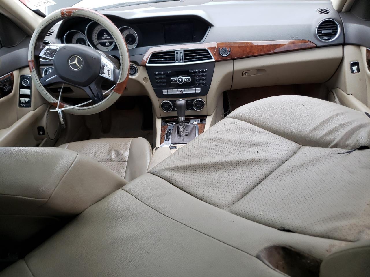 2013 Mercedes-Benz C 250 - zdjęcie 8