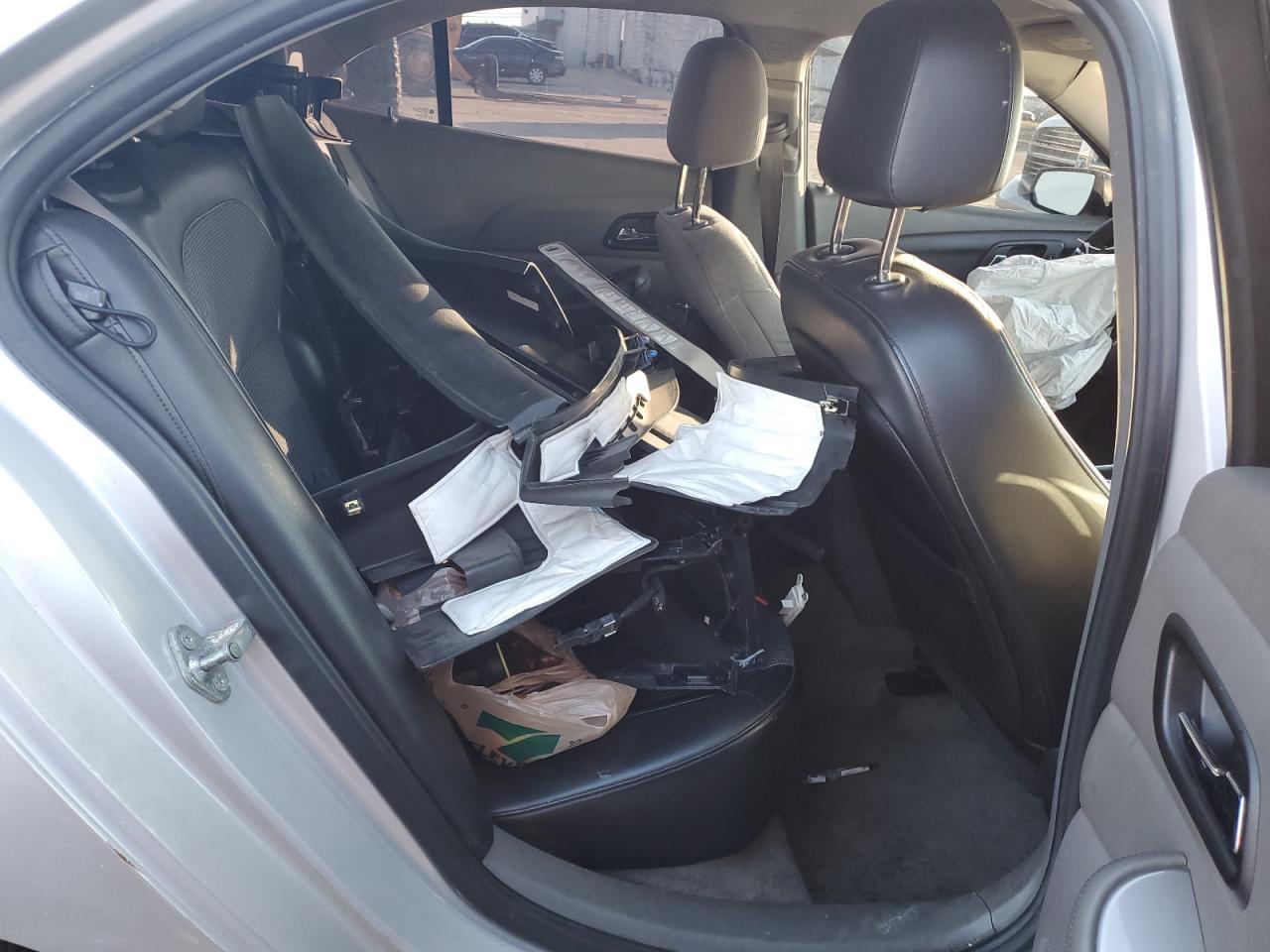 2015 Chevrolet Malibu Ls - zdjęcie 10