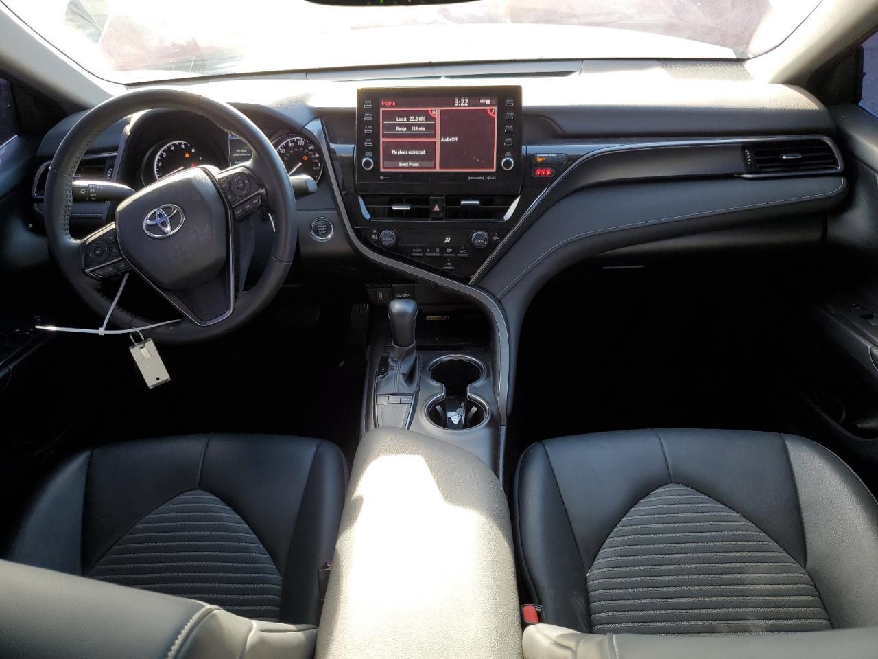 2023 Toyota Camry - zdjęcie 8