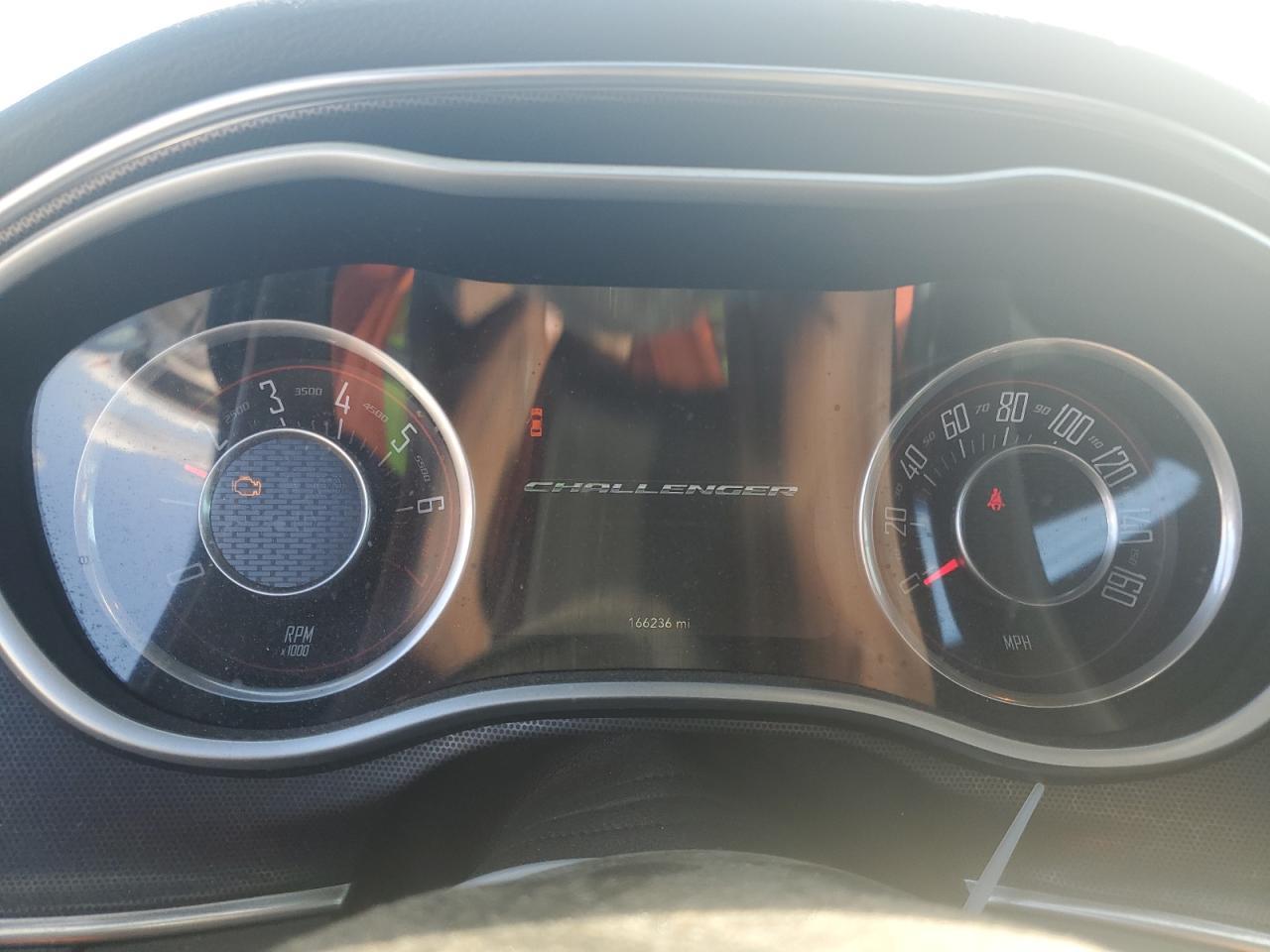 2016 Dodge Challenger Sxt - zdjęcie 9