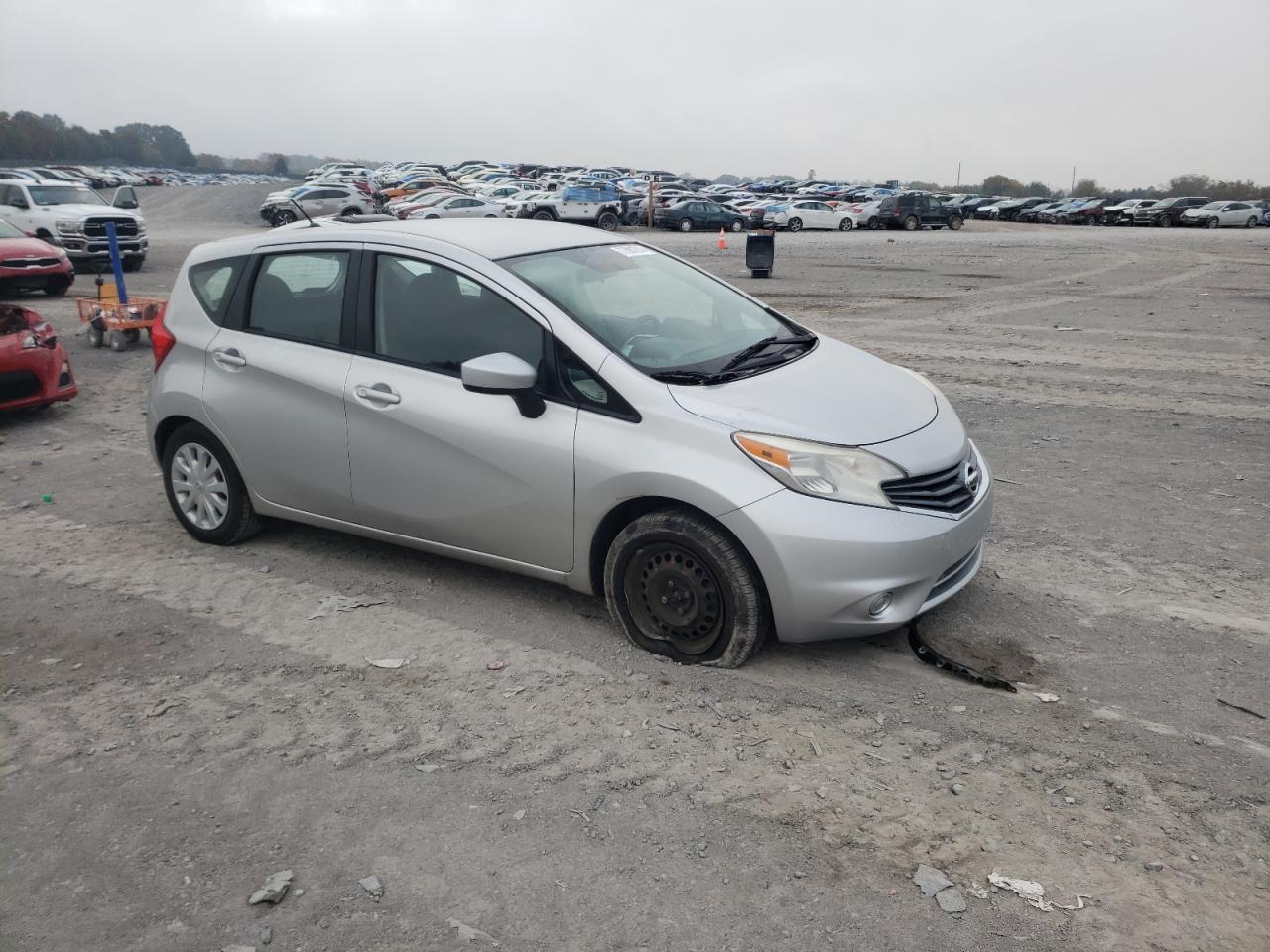 2015 Nissan Versa - zdjęcie 4