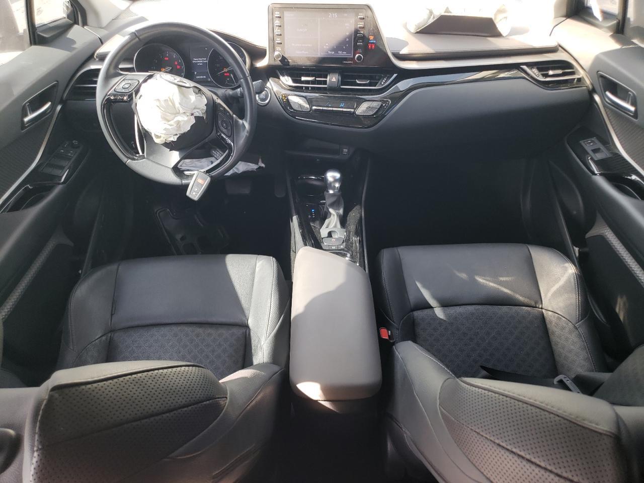 2022 Toyota C-Hr Xle - zdjęcie 8