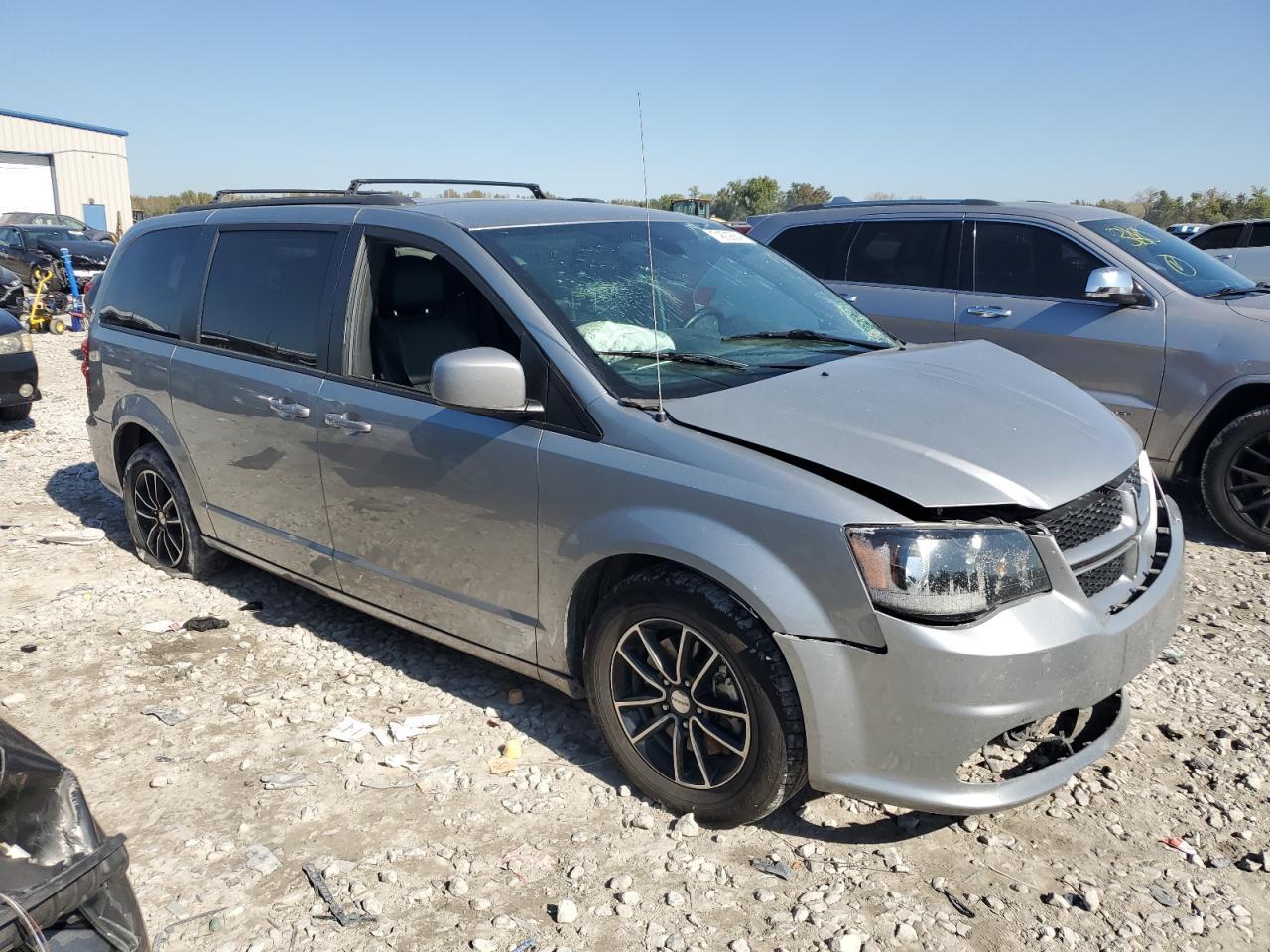 2018 Dodge Grand Caravan Gt - zdjęcie 4