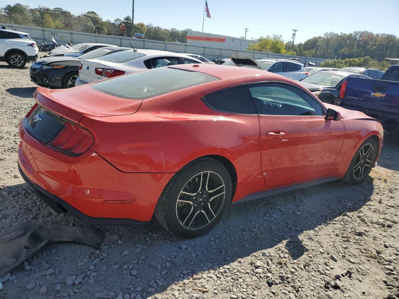 2020 Ford Mustang - zdjęcie 3