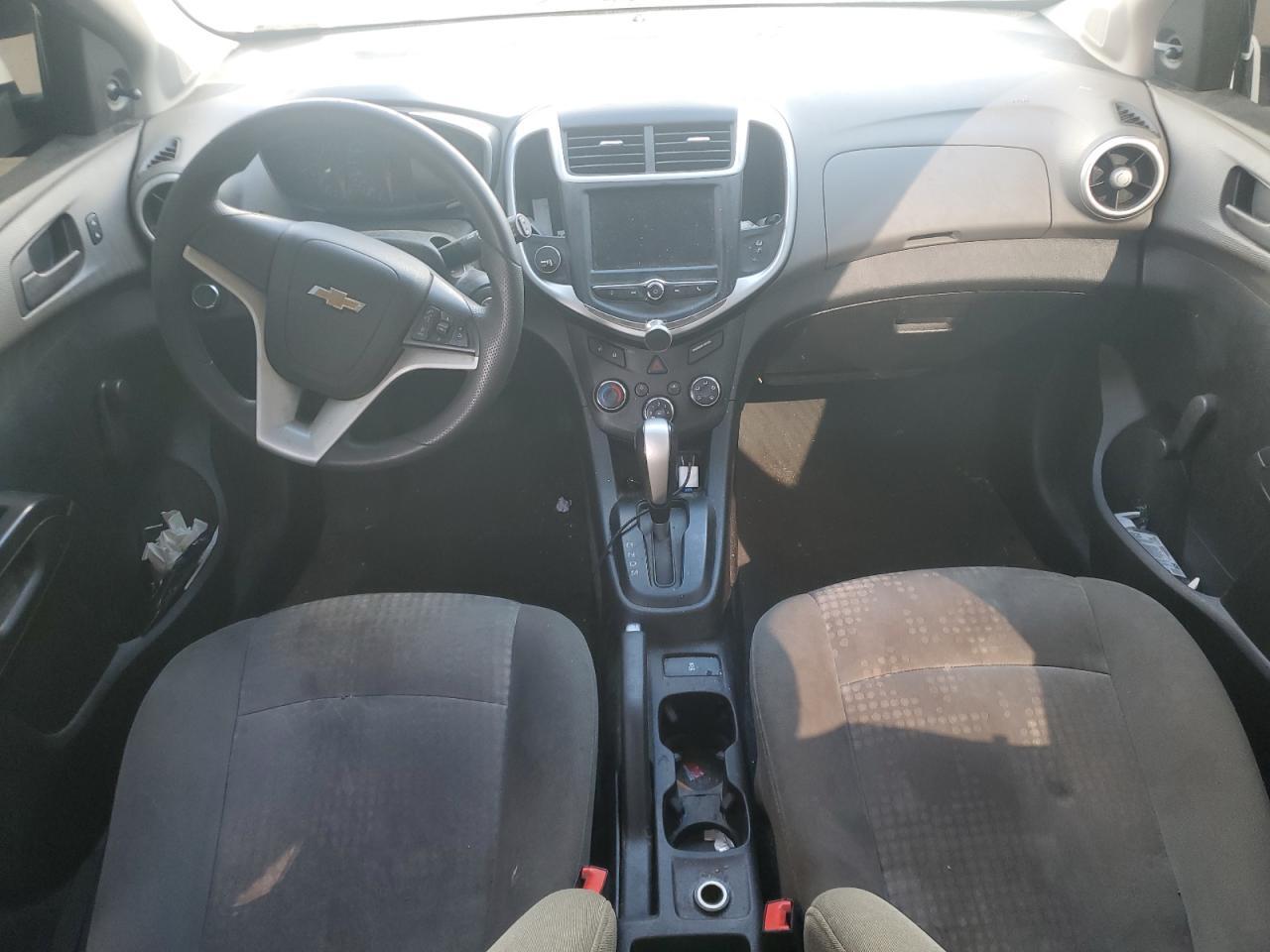 2017 Chevrolet Sonic - zdjęcie 8