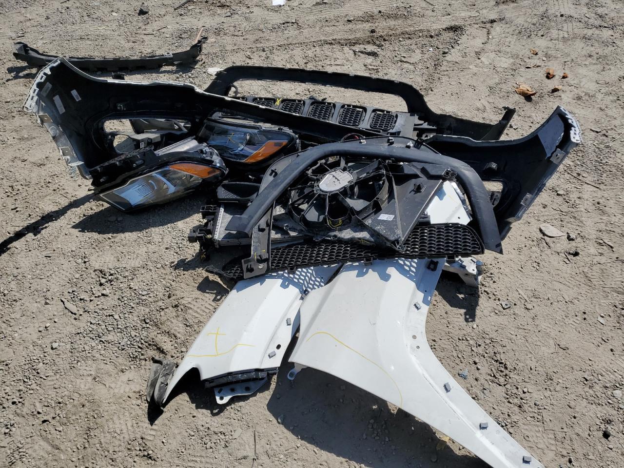 2020 Jeep Compass Latitude - zdjęcie 13