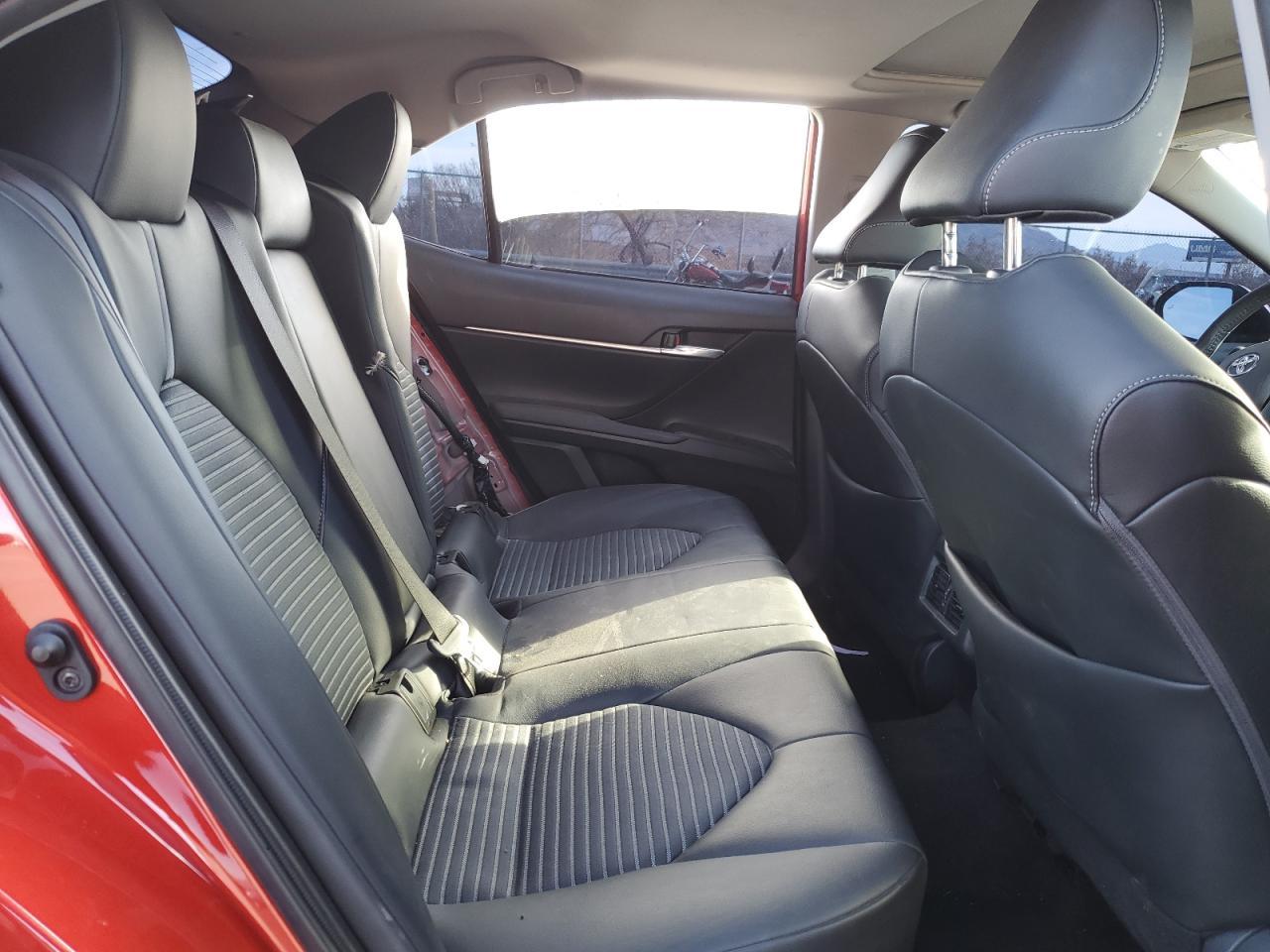 2023 Toyota Camry - zdjęcie 10