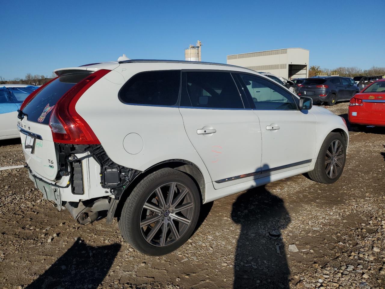 2015 Volvo Xc60 T6 Platinum - zdjęcie 3