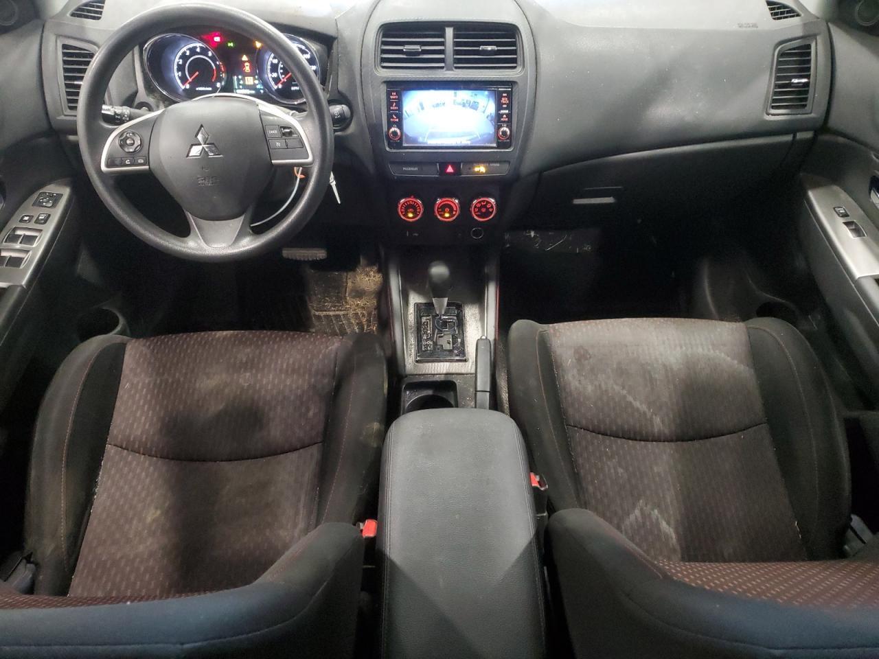 2019 Mitsubishi Outlander Sport Es - zdjęcie 8