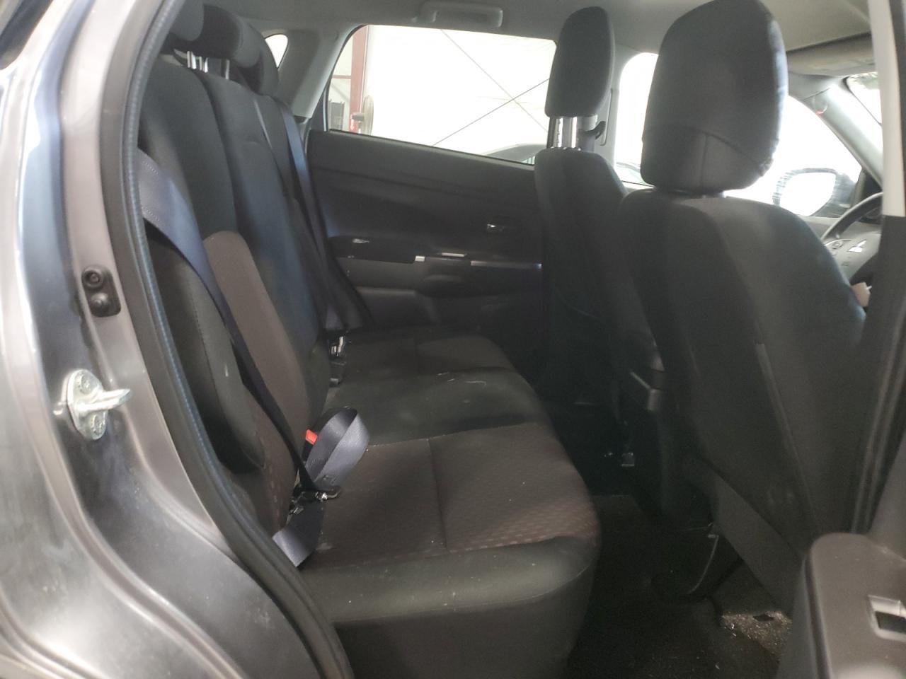 2019 Mitsubishi Outlander Sport Es - zdjęcie 11