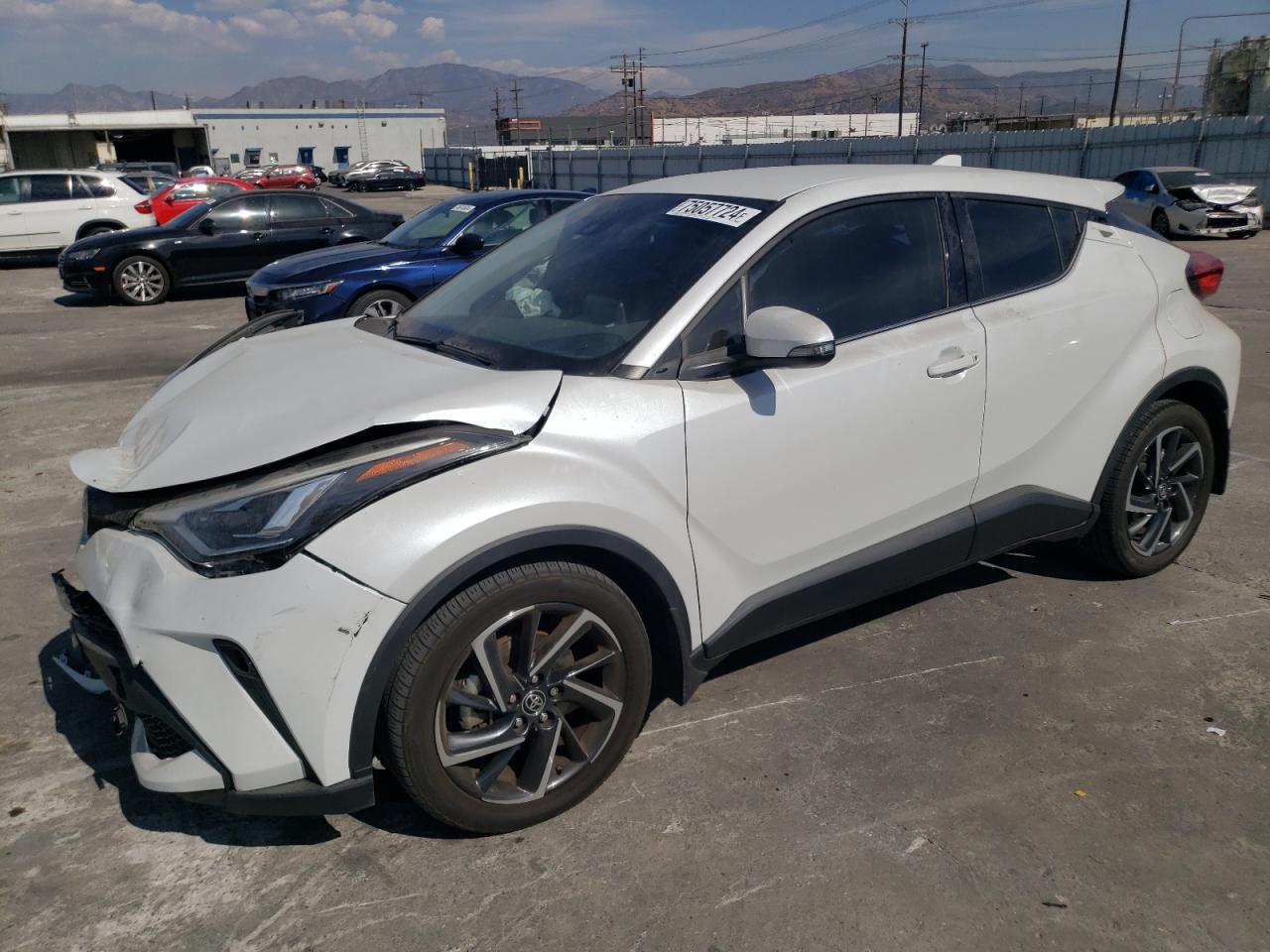 2022 Toyota C-Hr Xle - zdjęcie główne