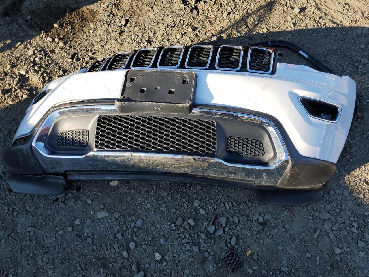 2019 Jeep Grand Cherokee Limited - zdjęcie 13