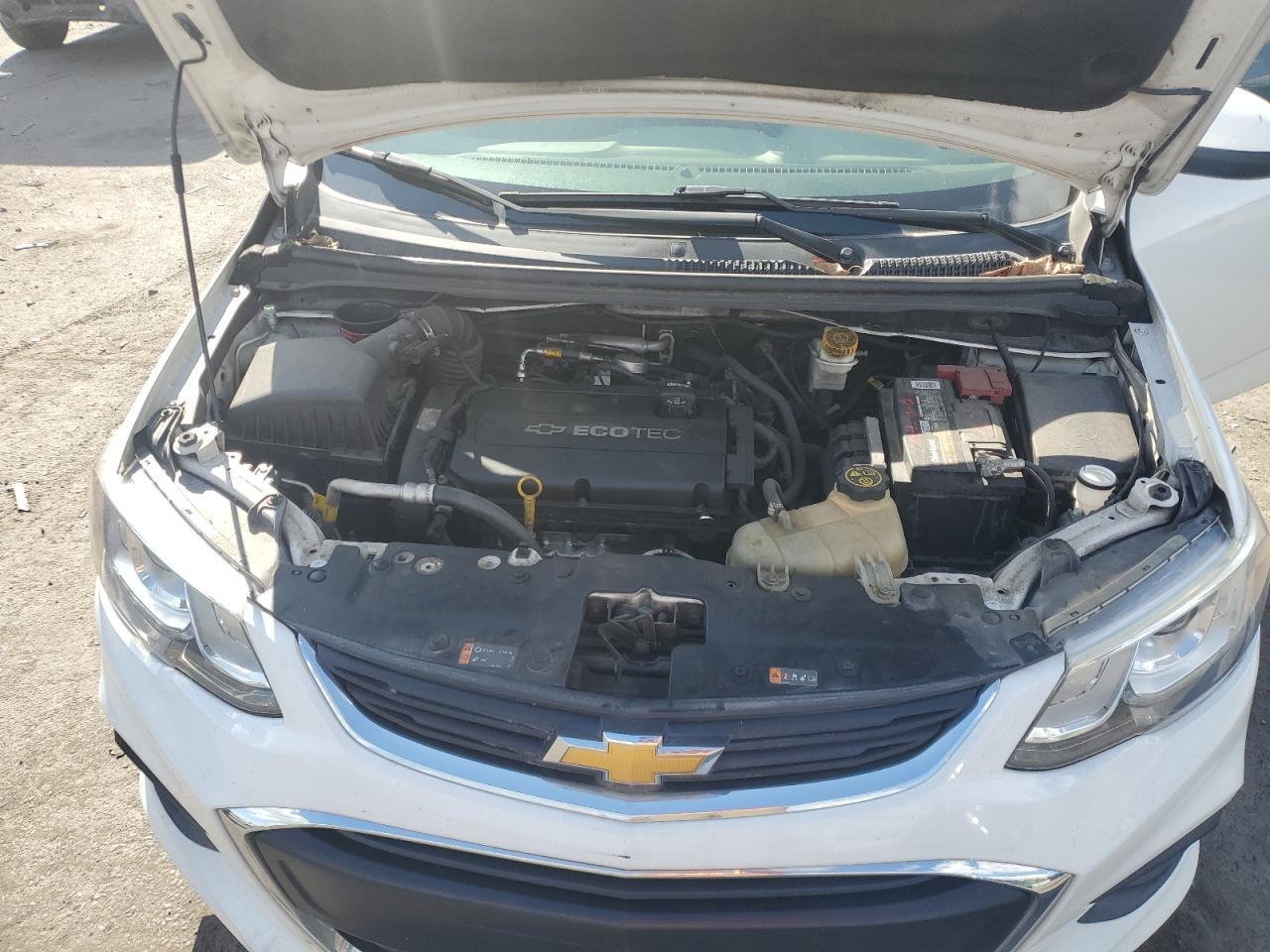 2017 Chevrolet Sonic - zdjęcie 11