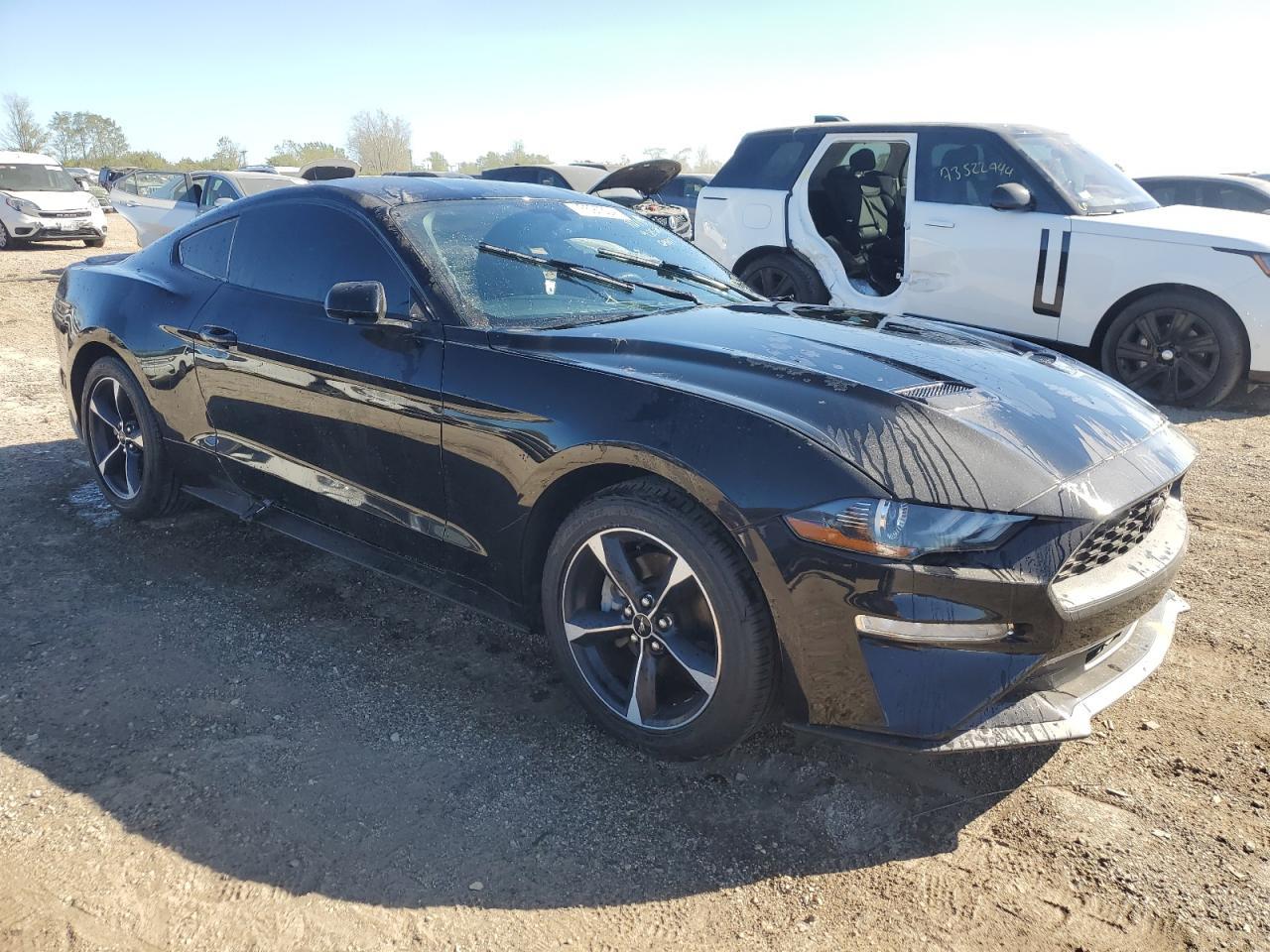 2020 Ford Mustang - zdjęcie 4