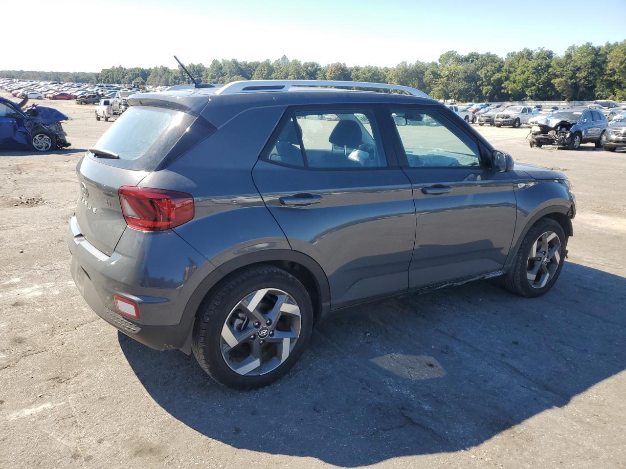 2023 Hyundai Venue Sel - zdjęcie 3