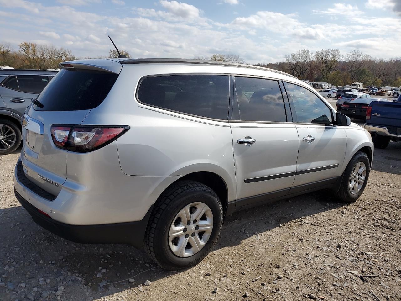 2015 Chevrolet Traverse Ls - zdjęcie 3