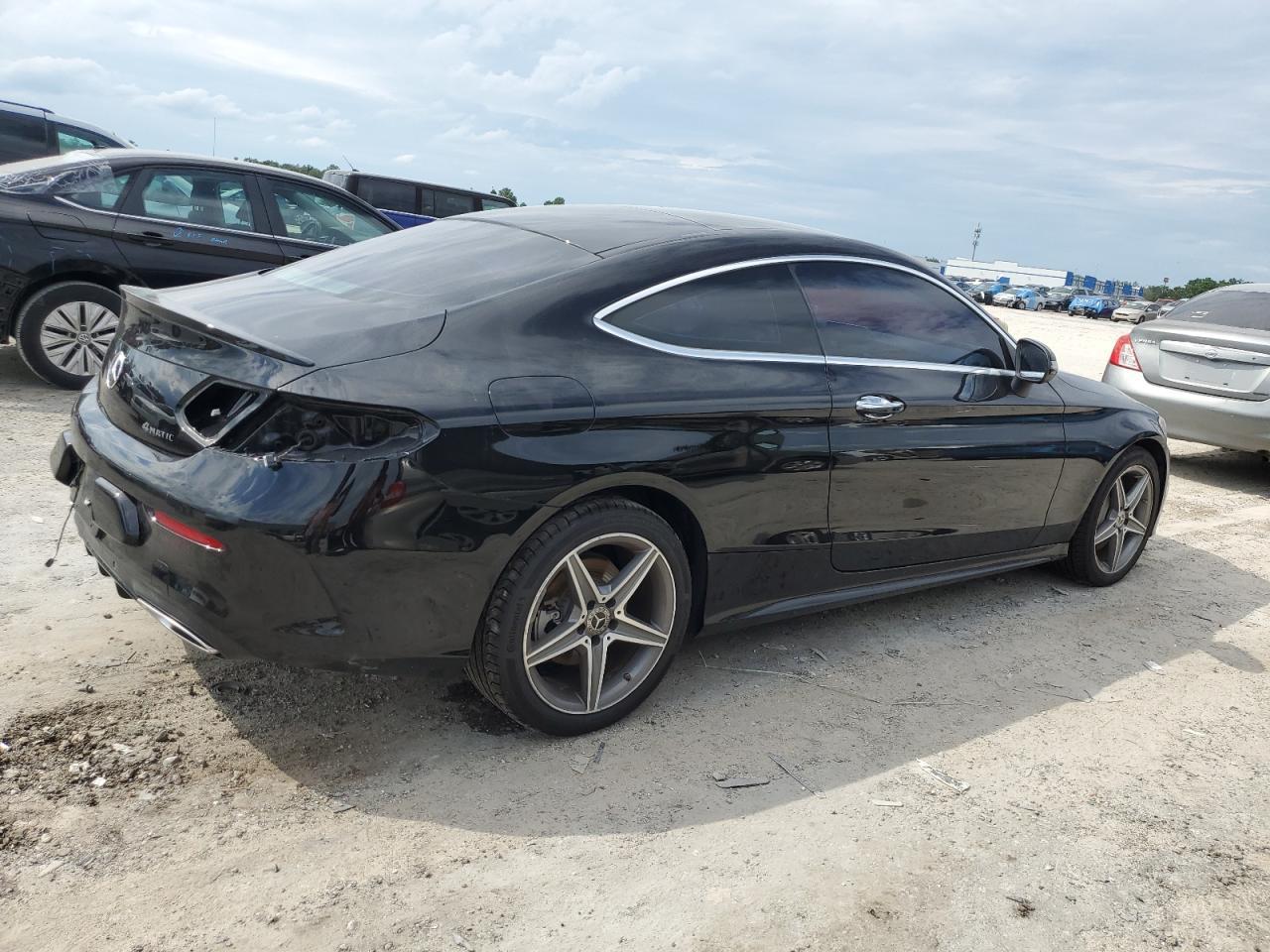 2017 Mercedes-Benz C 300 4Matic - zdjęcie 3