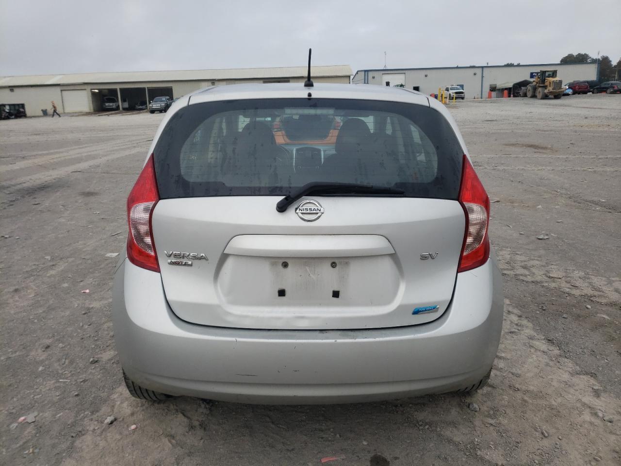 2015 Nissan Versa - zdjęcie 6