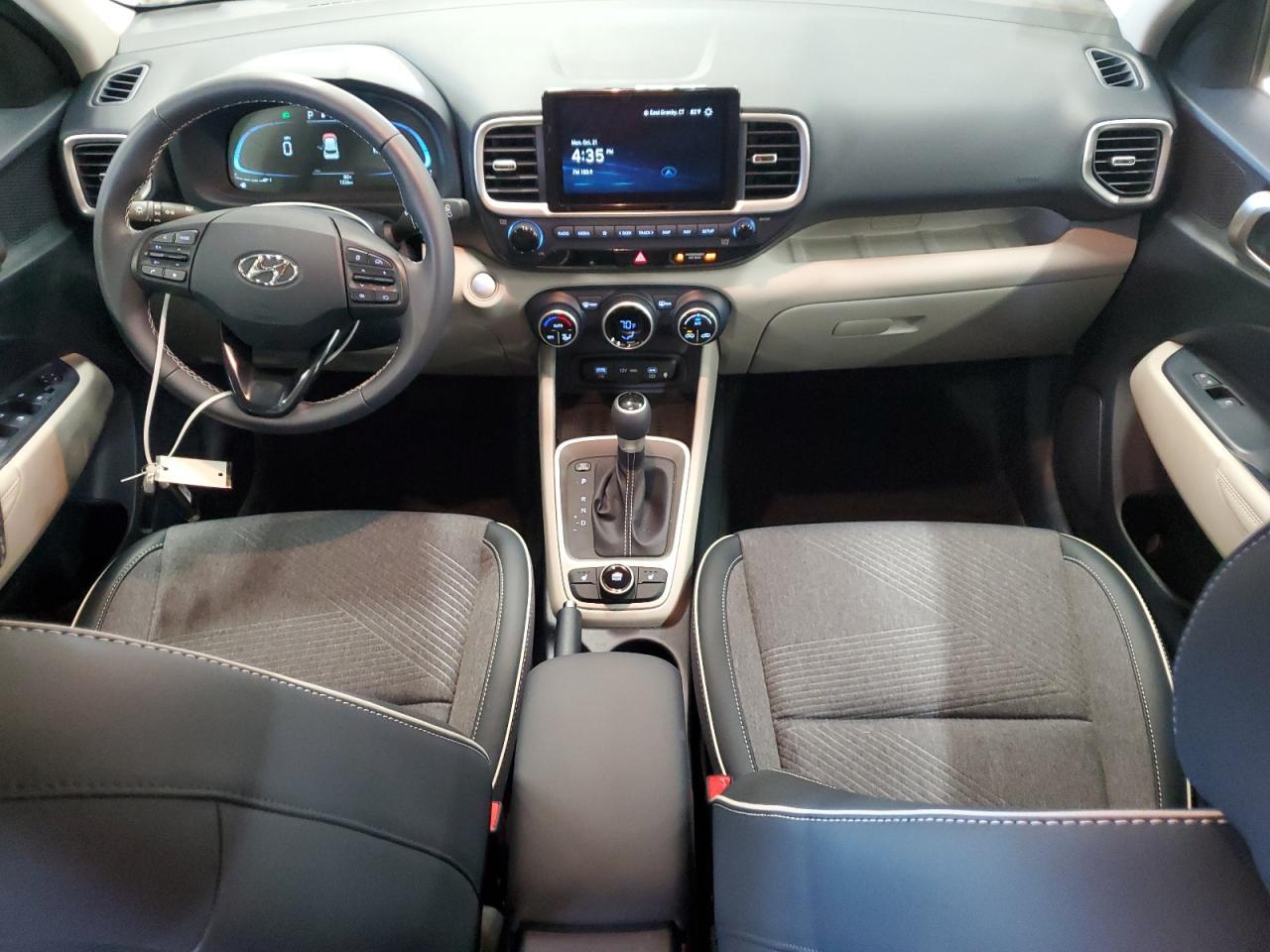 2024 Hyundai Venue Sel - zdjęcie 8