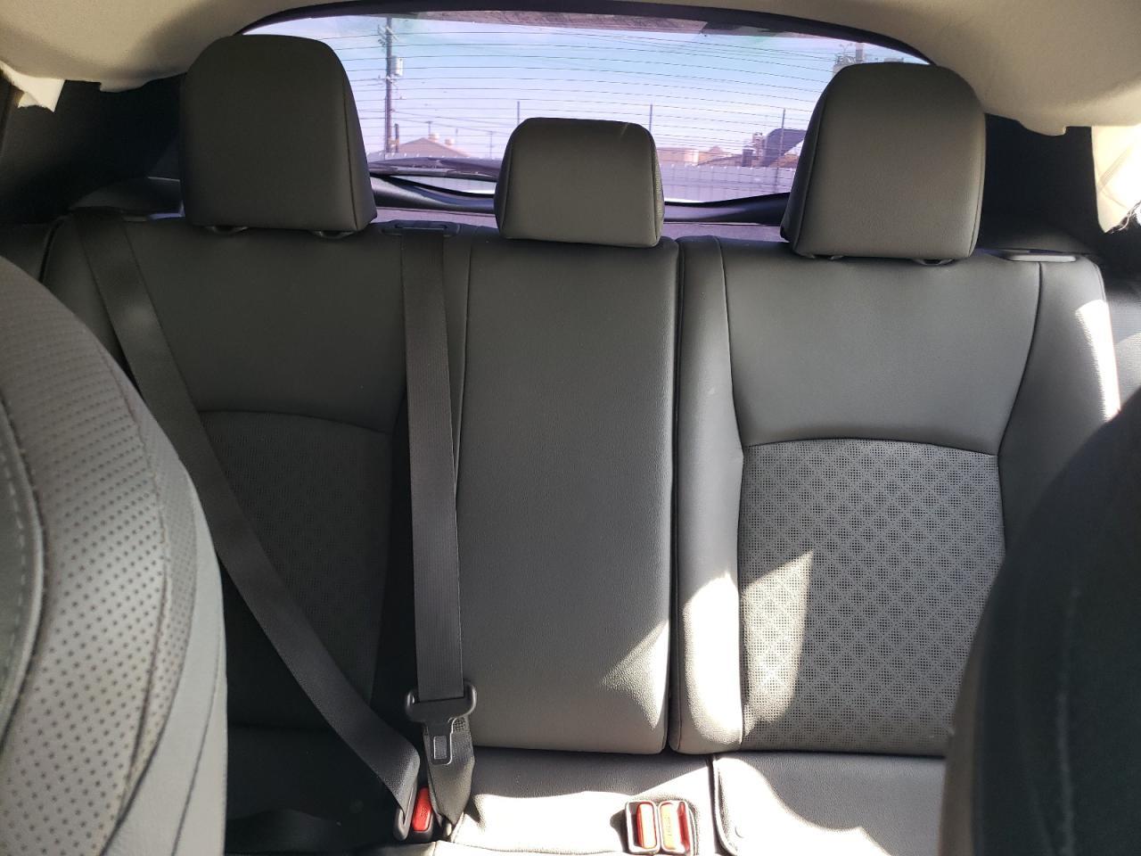 2022 Toyota C-Hr Xle - zdjęcie 10