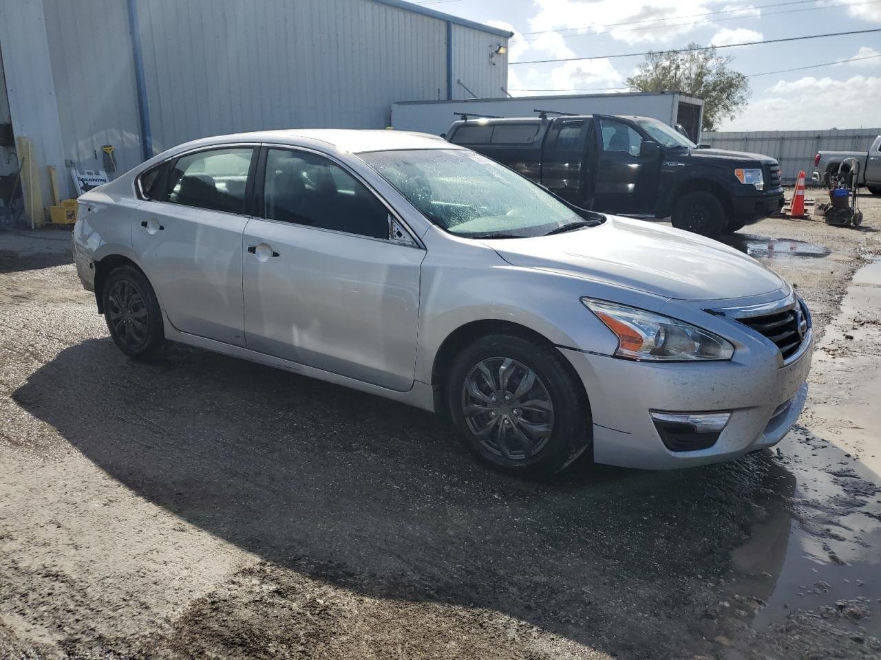 2014 Nissan Altima 2.5 S - zdjęcie 4