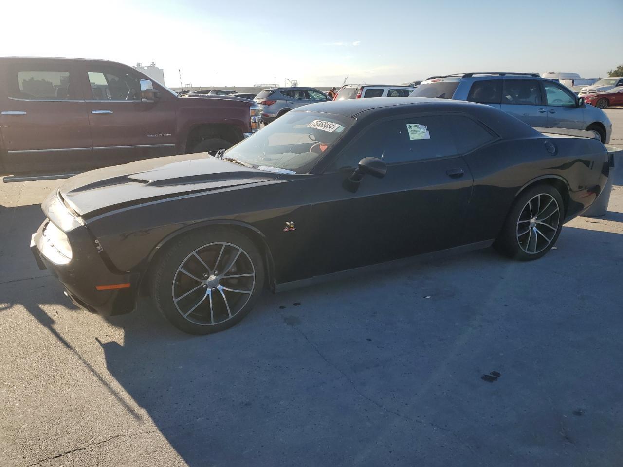 2016 Dodge Challenger R/T Scat Pack - zdjęcie główne
