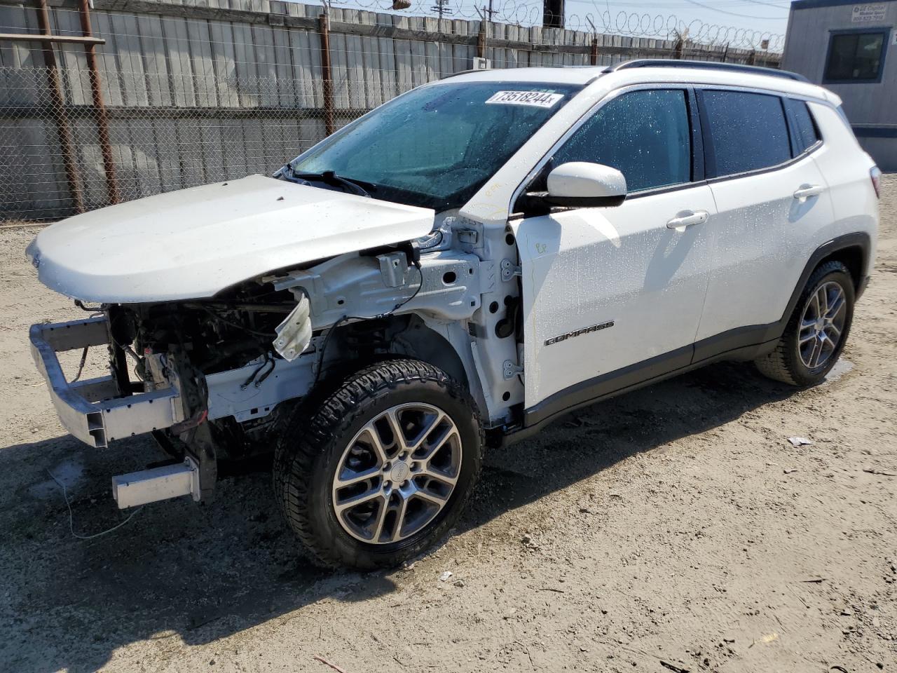 2020 Jeep Compass Latitude - zdjęcie główne
