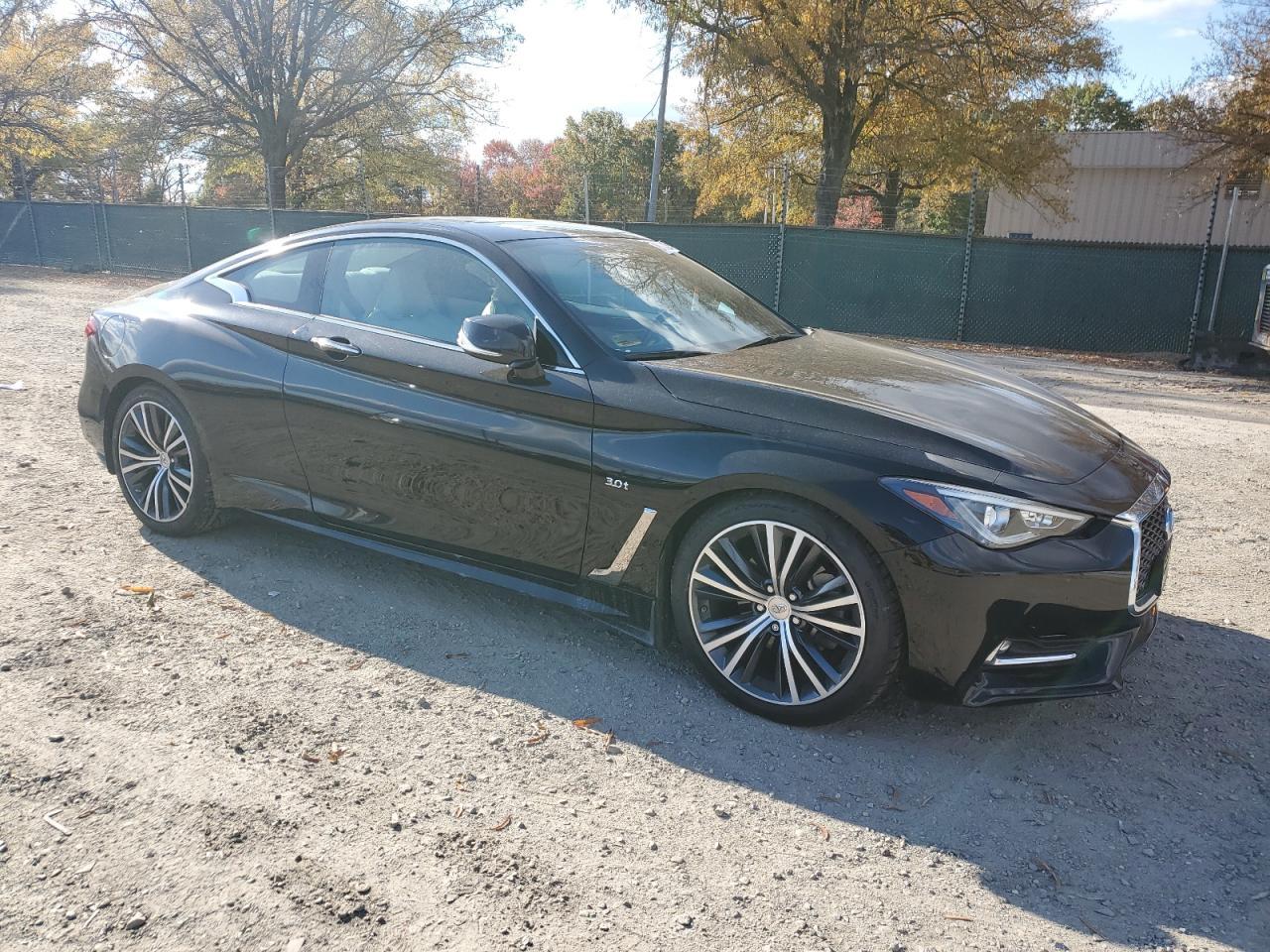 2018 Infiniti Q60 Luxe 300 - zdjęcie 4