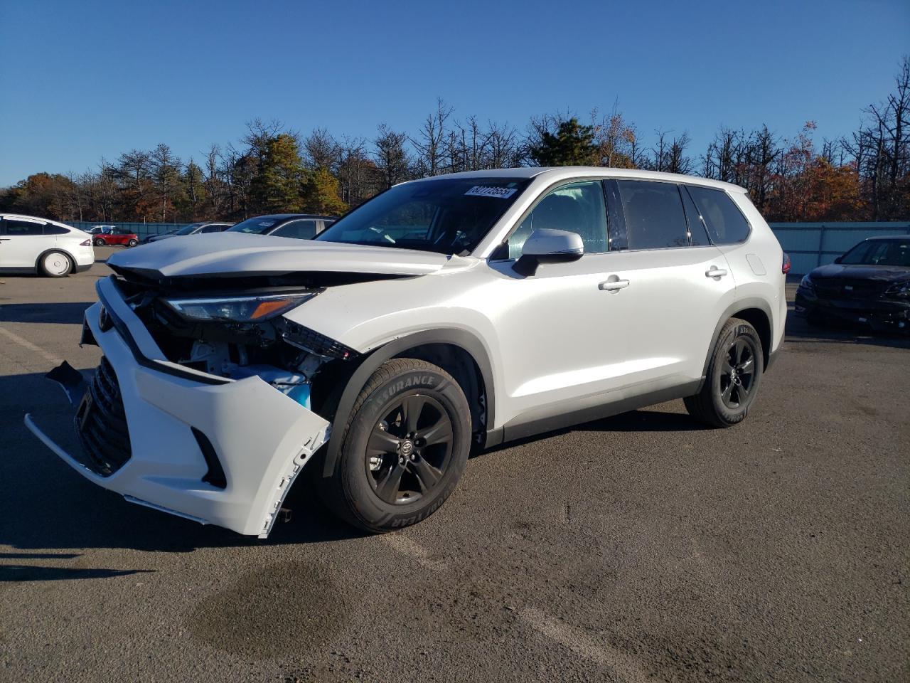 2025 Toyota Grand Highlander Le - zdjęcie główne