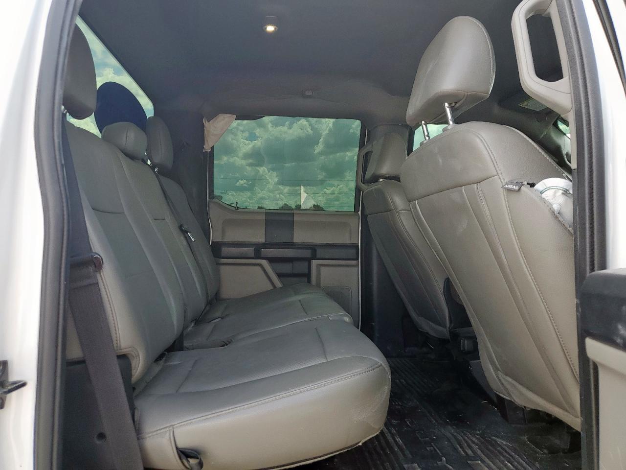 2022 Ford F250 - zdjęcie 10