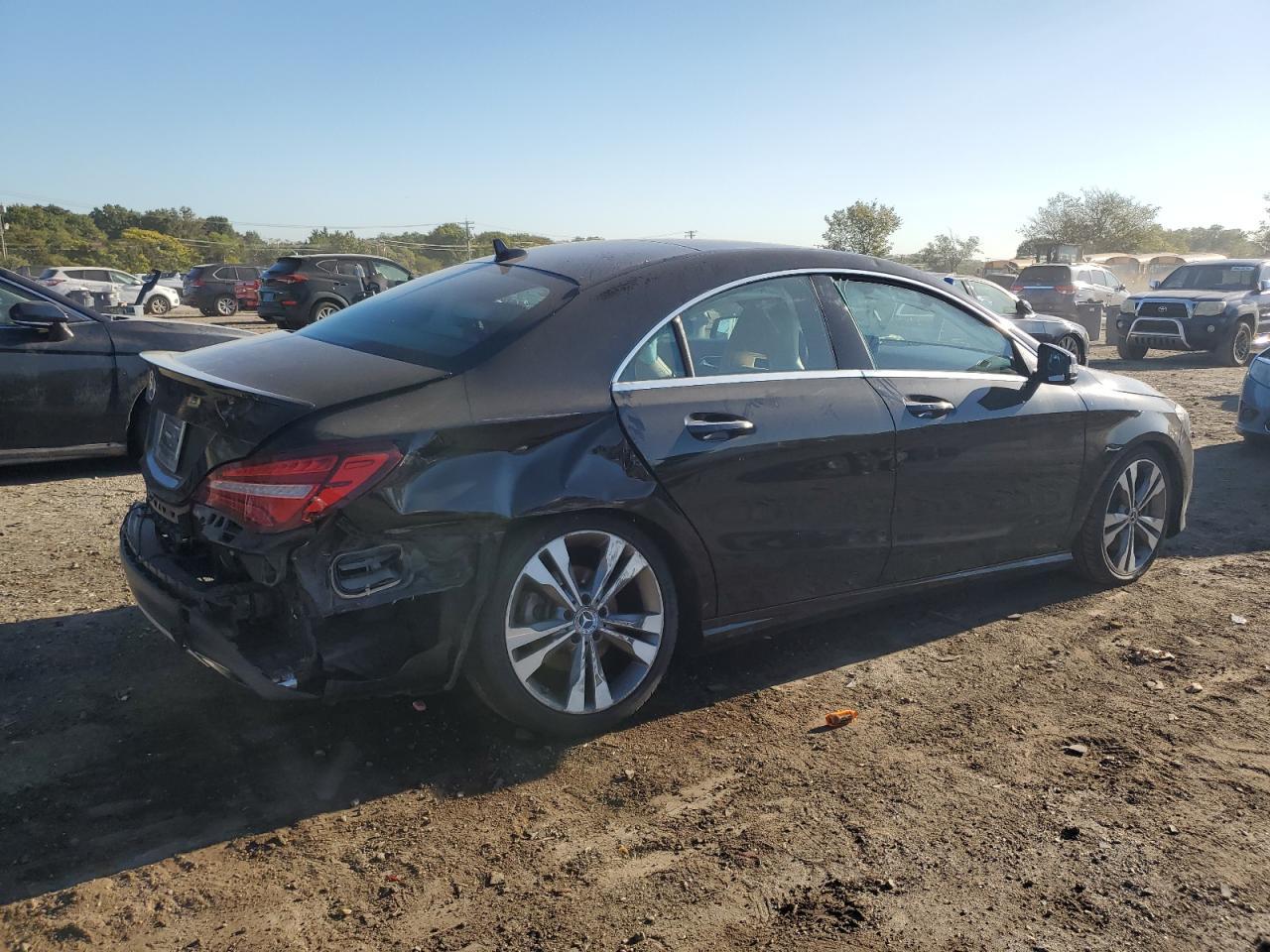 2019 Mercedes-Benz Cla 250 - zdjęcie 3