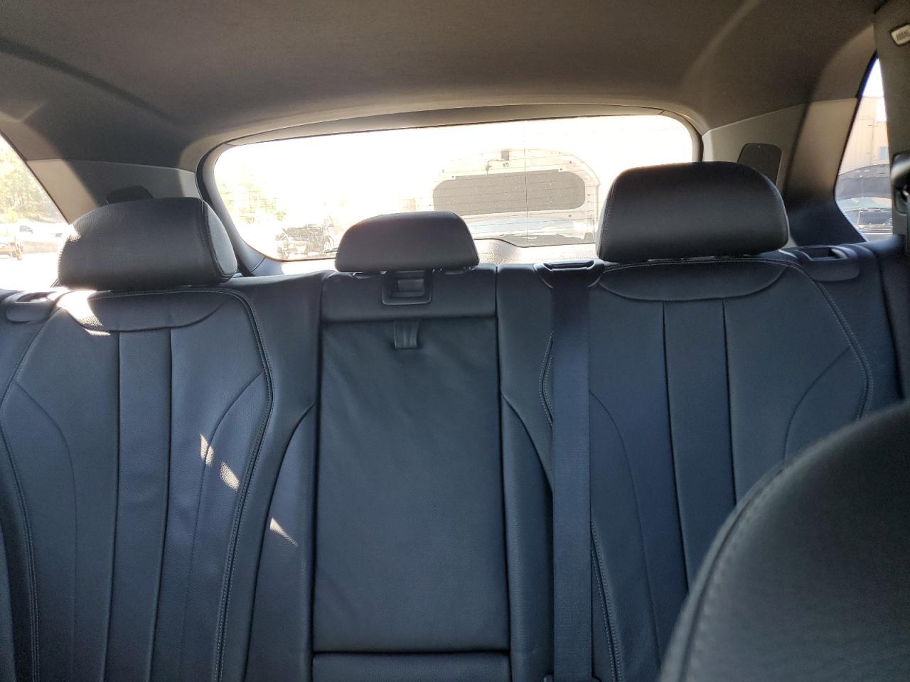 2017 BMW X5 xDrive35I - zdjęcie 10