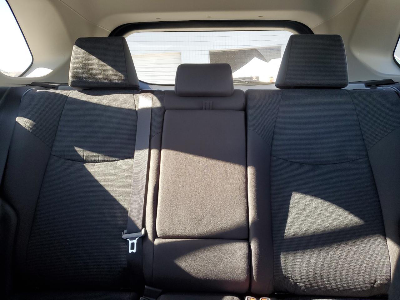 2025 Toyota RAV 4 - zdjęcie 10