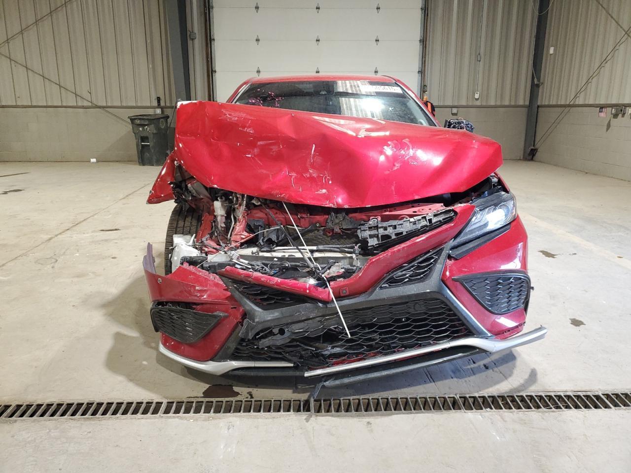 2022 Toyota Camry - zdjęcie 5