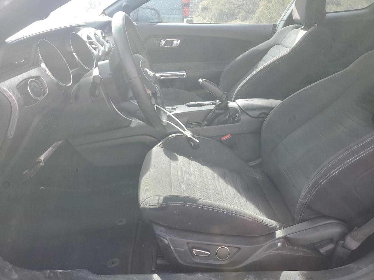 2015 Ford Mustang - zdjęcie 7