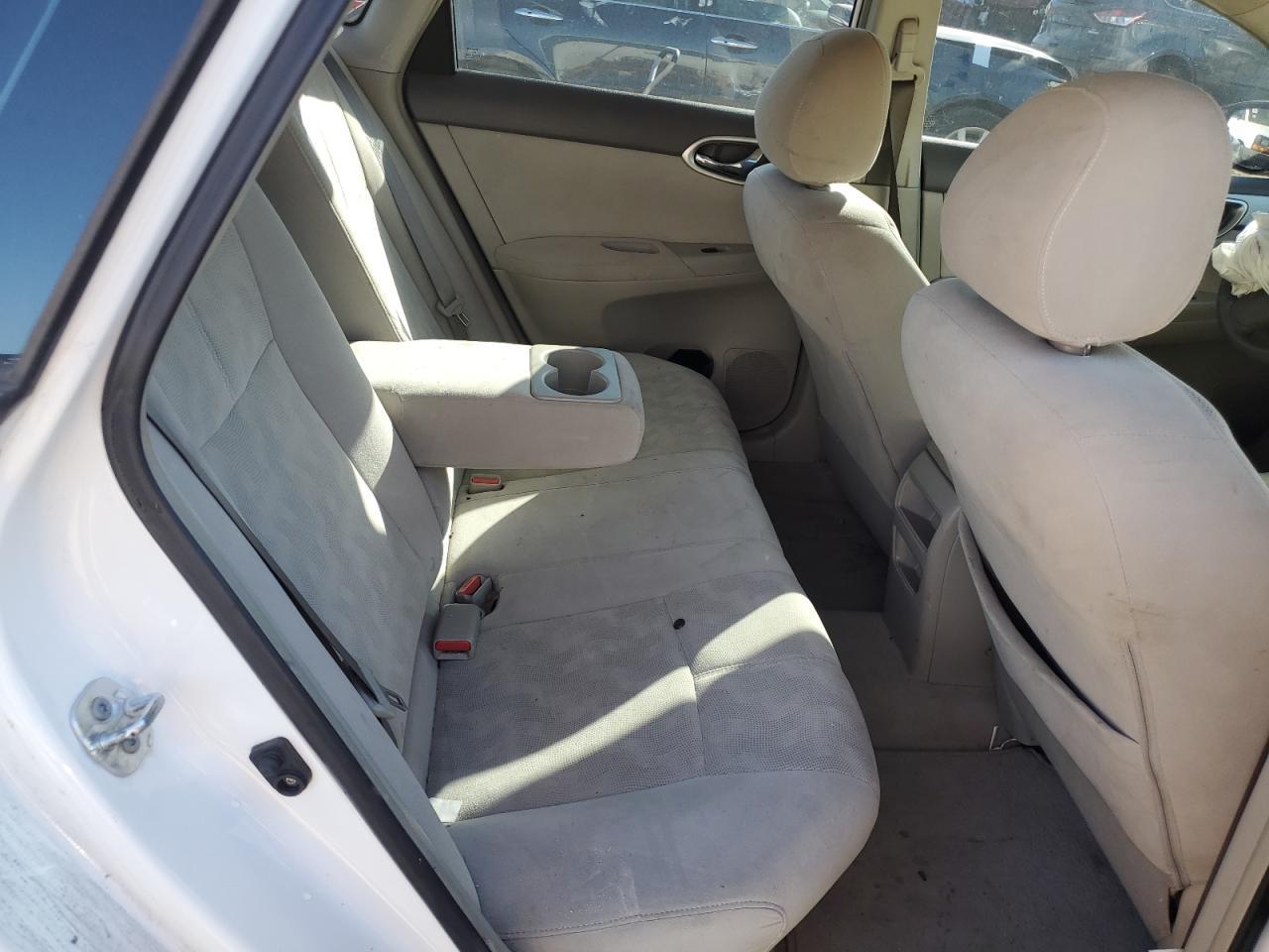 2013 Nissan Sentra - zdjęcie 10
