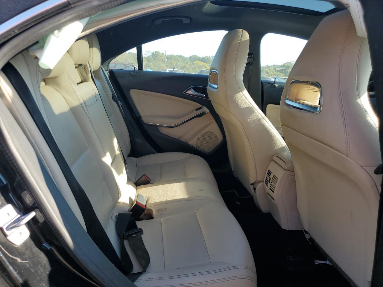 2019 Mercedes-Benz Cla 250 - zdjęcie 10