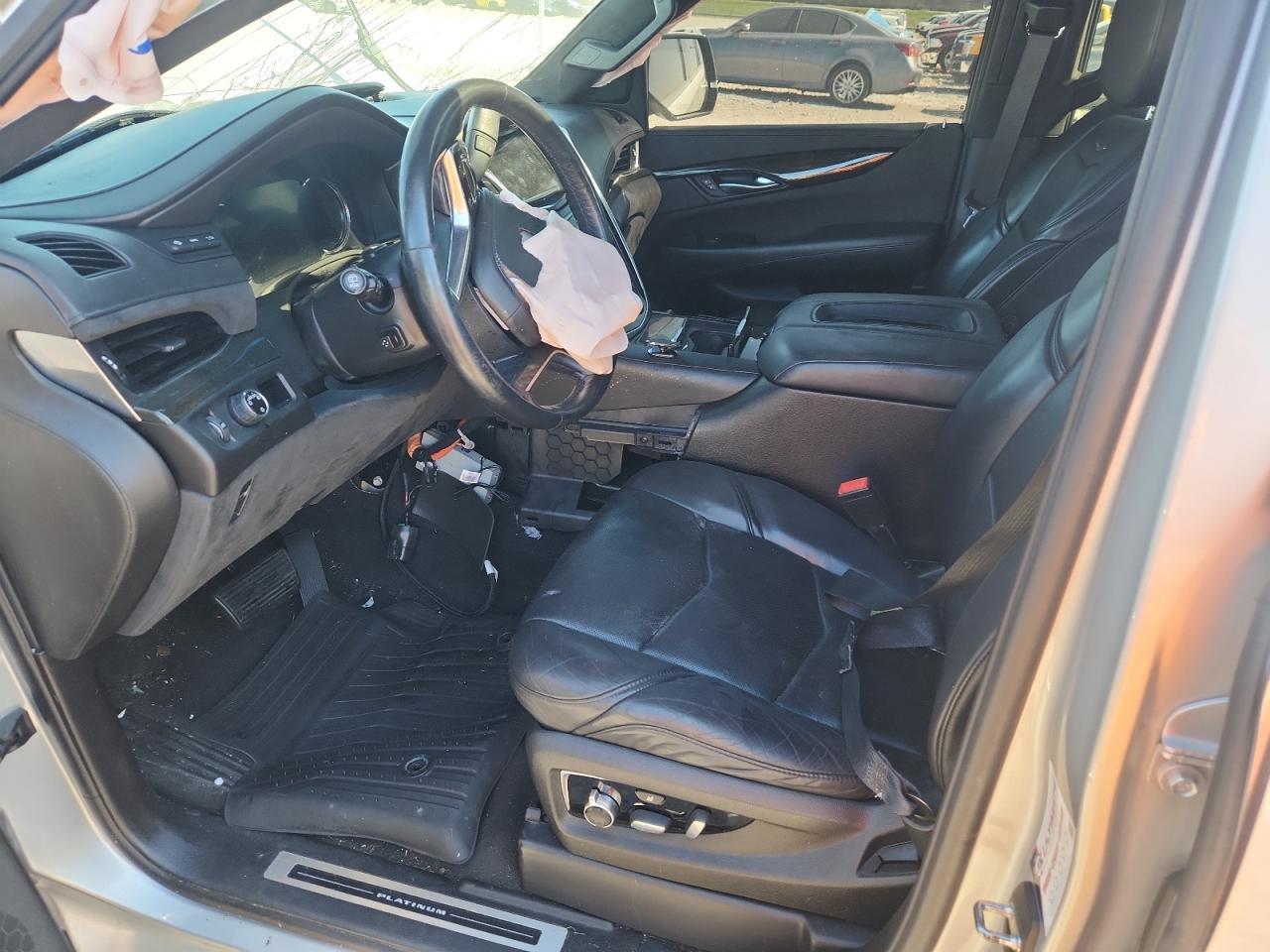 2017 Cadillac Escalade Platinum - zdjęcie 7