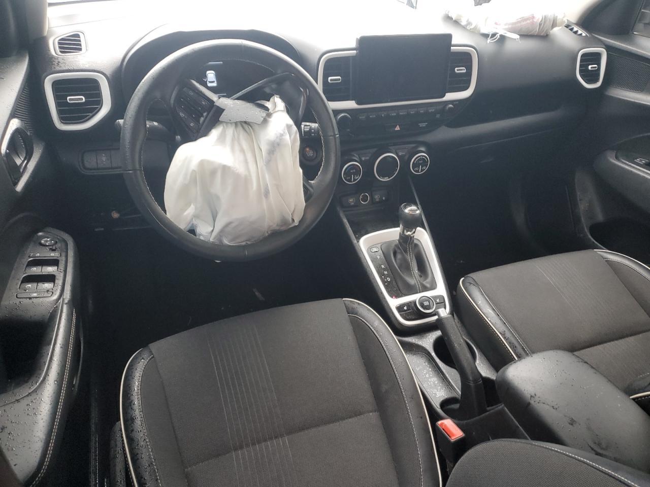 2023 Hyundai Venue Sel - zdjęcie 8