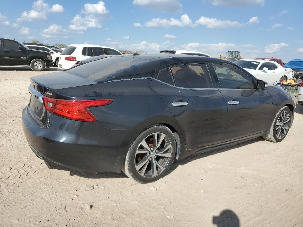 2017 Nissan Maxima - zdjęcie 3