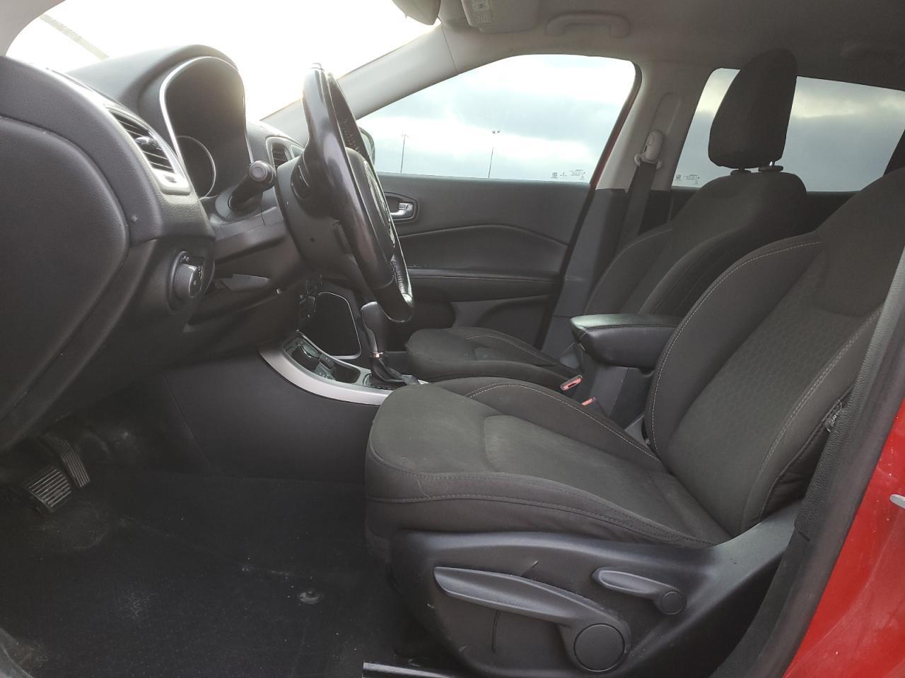 2020 Jeep Compass Sport - zdjęcie 7